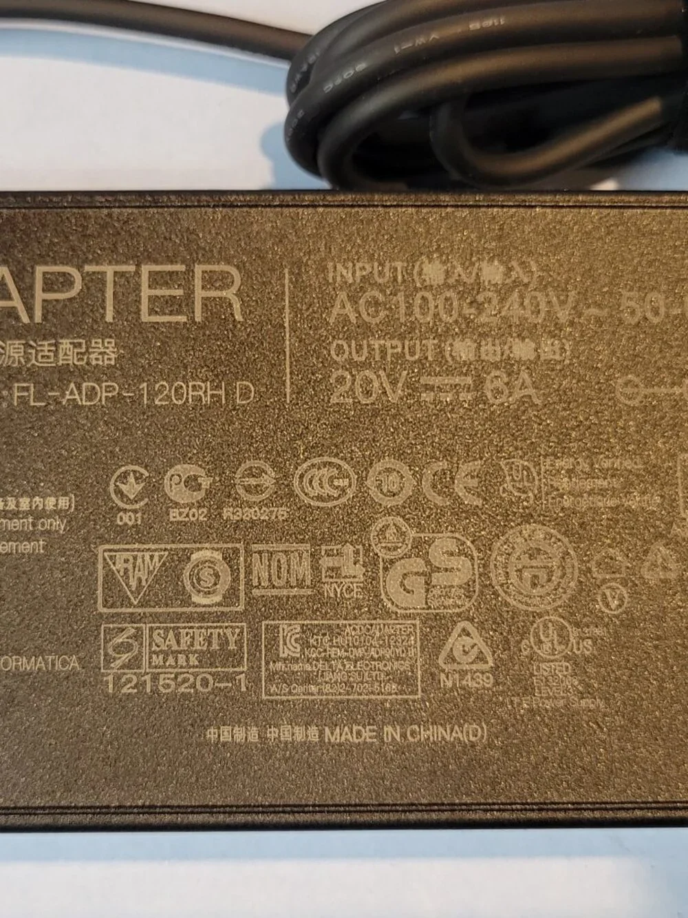 Flgan AC Adapter 20V 6A 120W model FL-ADP-120RH D